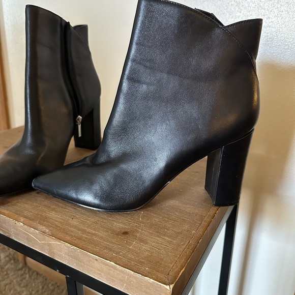 Black Marc Fisher booties - Picture 2 of 4